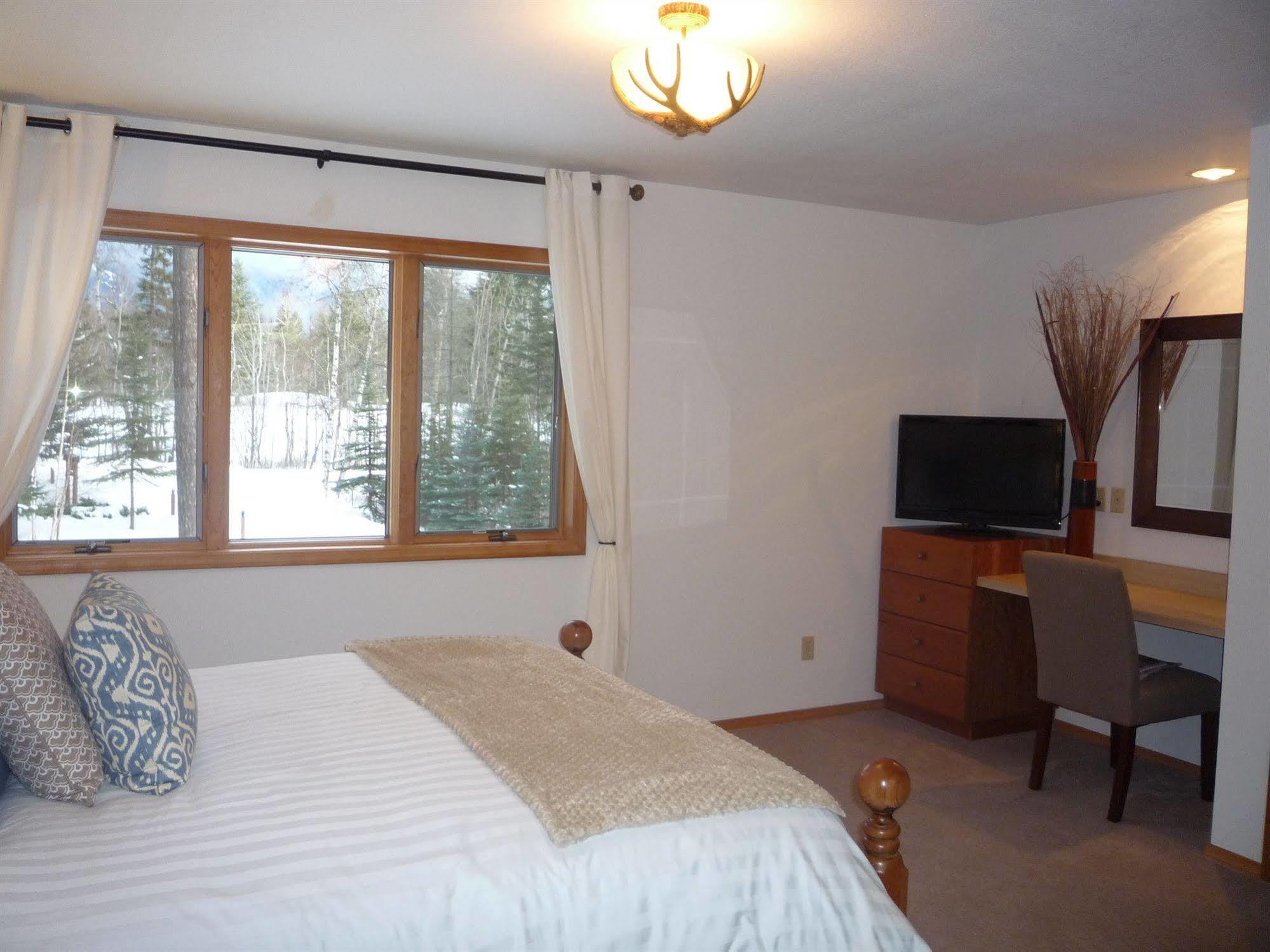Meadow Lake View Bed And Breakfast 컬럼비아 폴스 외부 사진